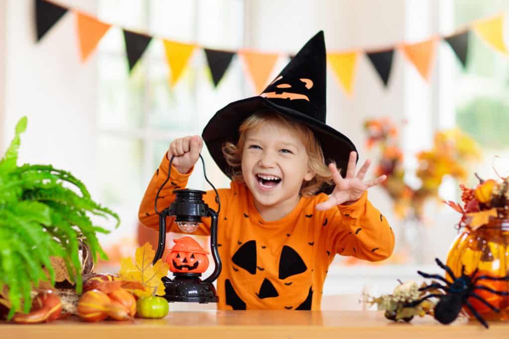 9 Insanely Fun Halloween Games For Kids & Free Halloween Scavenger Hunt ...